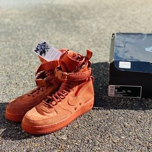 Nike SF Air Force 1 High “Dusty Peach”